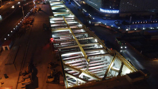 天津地铁4号线果园南道站首段深基坑开挖完成