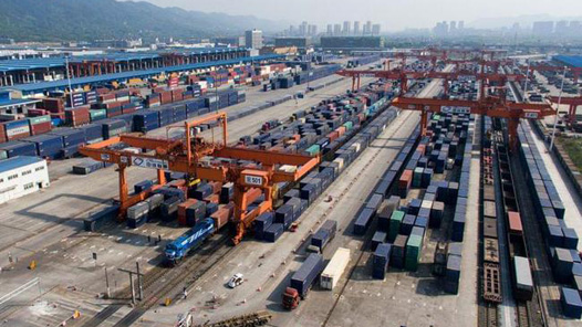 天津港跨境陆桥运输创新高 今年前十个月中欧班列作业量同比增22.5%