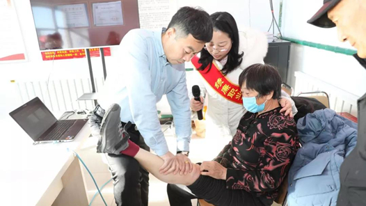 内蒙古职工互助保障协会开展送健康下乡、助乡村振兴慰问活动