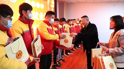 内蒙古赤峰市红山区总工会开展新就业形态劳动者入会服务活动