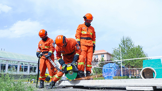内蒙古托克托县总工会开展快递行业消防安全实战演练