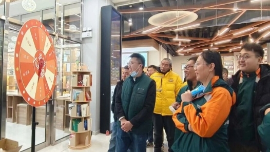 内蒙古鄂尔多斯市康巴什区总工会开展新就业形态劳动者送温暖活动