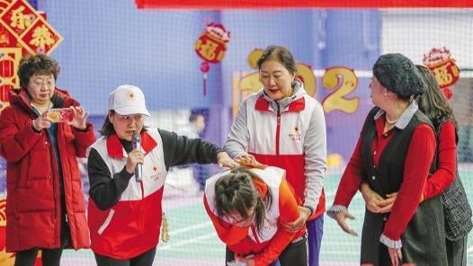 呼和浩特市总工会系列志愿服务活动奉献暖心“工”力量