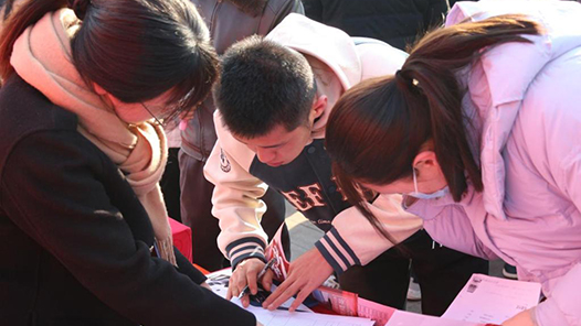 内蒙古根河市2026年“春风行动”专场招聘会火热开启