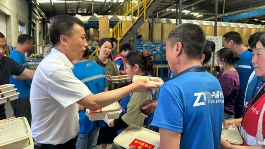 内蒙古通辽工会爱心餐配送活动启动，精准服务新就业形态劳动者