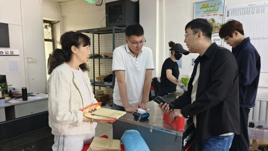 内蒙古包头市白云鄂博矿区总工会多点发力 守护新就业形态劳动者