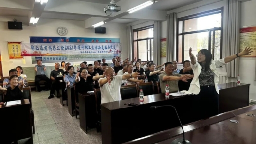 内蒙古鄂托克前旗总工会为新就业形态劳动者注入“心”能量