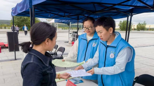 内蒙古根河市举办“百日千万招聘专项行动”暨退役军人专场招聘会
