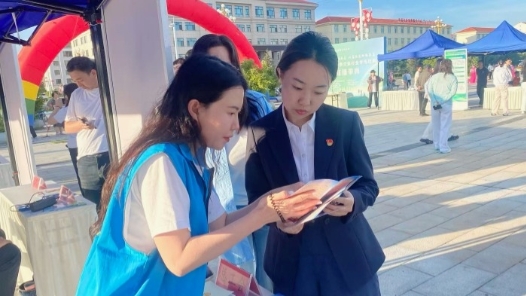 内蒙古根河市毕业季文旅行业专场招聘会举办 284家企业提供617个岗位