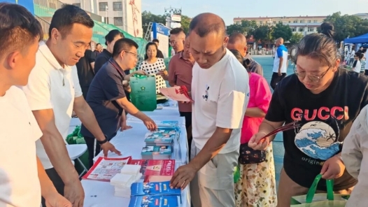 内蒙古和林格尔县总工会举办“百日千万招聘”专场招聘会