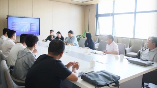 内蒙古呼和浩特市总工会“劳模工匠助企行”为企业创新开良方