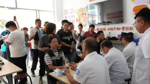 内蒙古通辽市总工会暖“新”服务进驿站